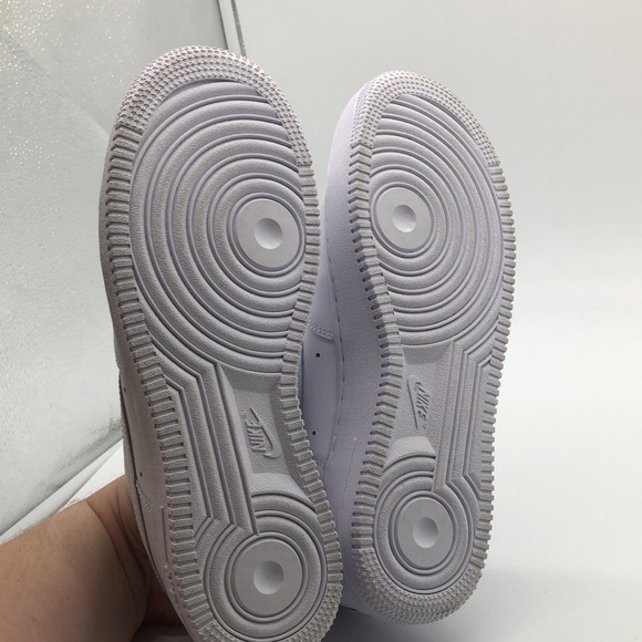 Men’s Nike AF1 ‘07 CW2288-111 USED Size 8.5 - Picture 8 of 16